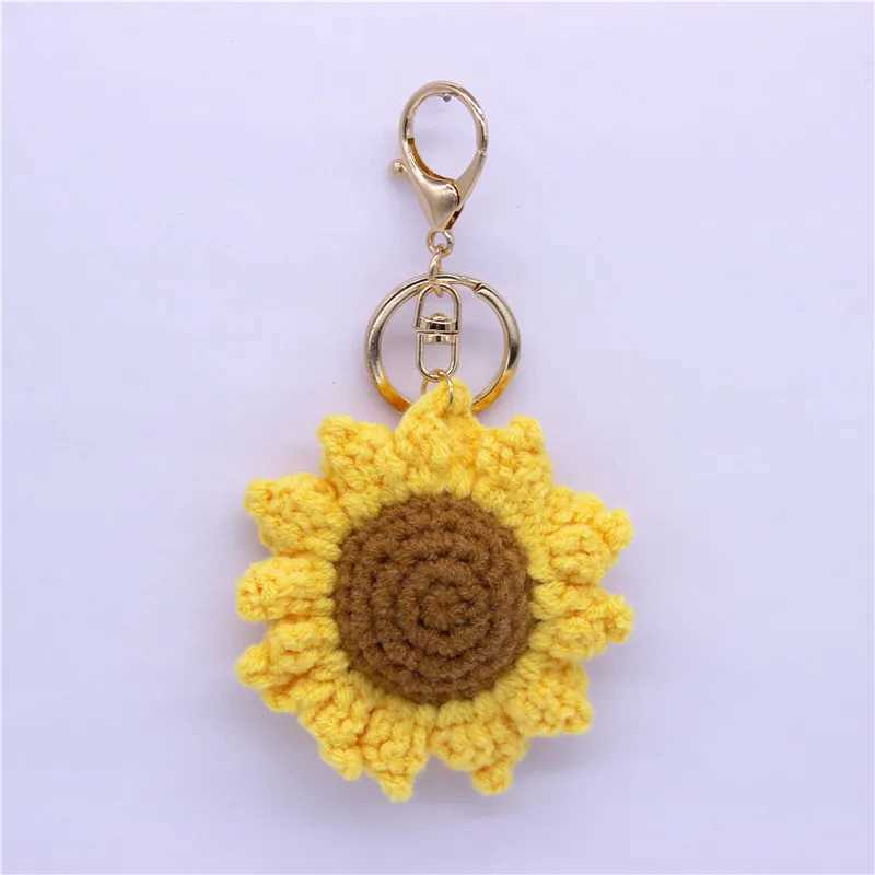 Creative Handmade Knitted Sunflower Keychain Keyring For Women Girl Cute Crocheted Flower Pendant Car Key Ring Handbag Gifts NewL240729