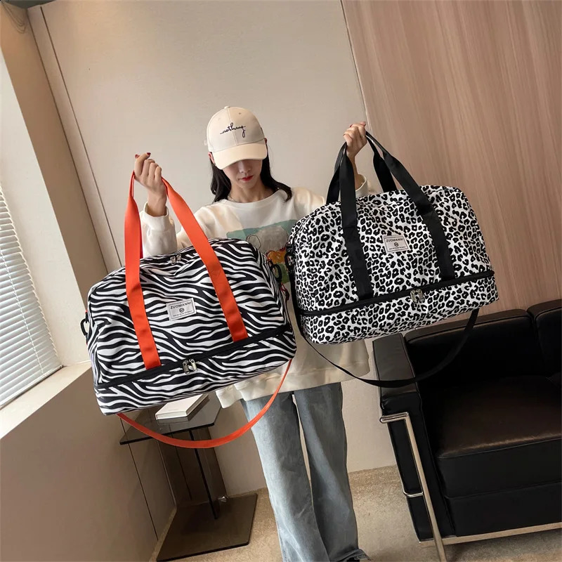 Fashion Waterproof Travel Fitness Bag Portable Nylon Women Sport Clothes Storage Pack Multifunction Dry Wet Separation Gym Pouch 240729