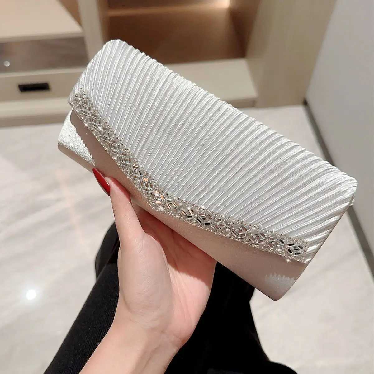 Fashion Chain Shoulder Bags Wedding Party Purse Ladies Luxury Evening Bags Sequins Clutches Women Glitter Banquet HandbagsXJ240729