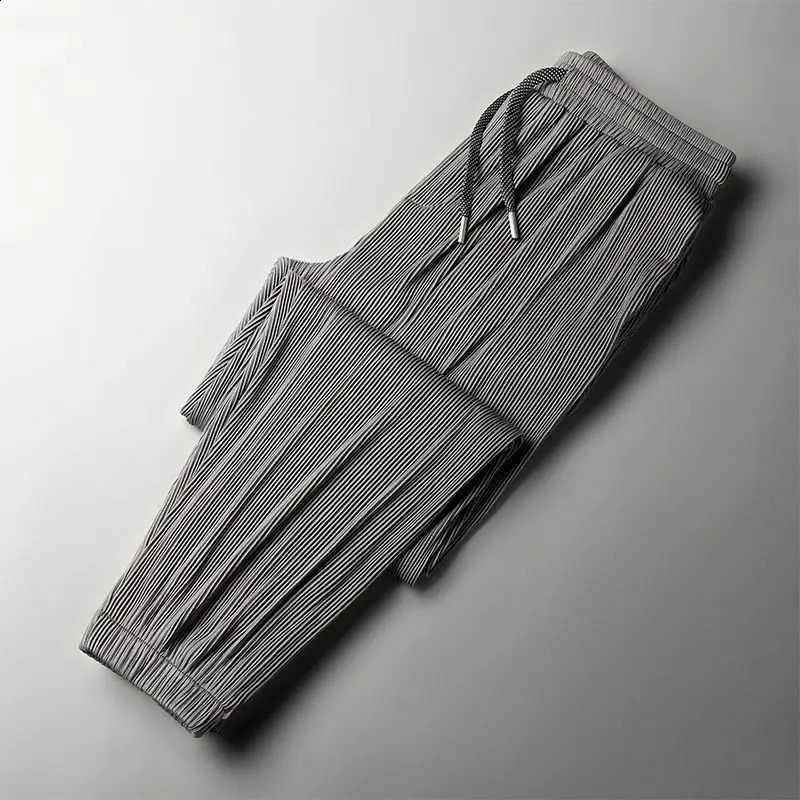 Summer Ice Silk Ultra-thin Ice Silk Pants Mens Loose Casual Pants Quick-drying Harajuku Fashion Pants Mens Thin Trousers 240805