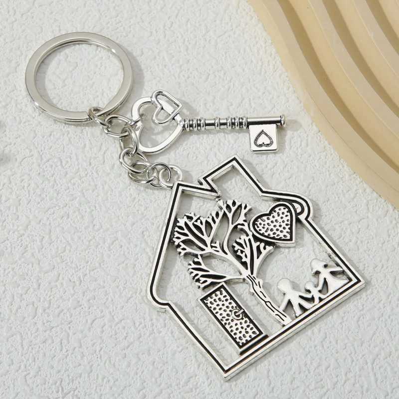 Family Keychain Dad Mom Child Love House Key Ring Kinship Key Chains For Women Men Handbag Accessorie Handmade Jewelry GiftsL240729