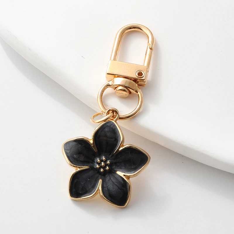 Lovely Enamel Keychains Beautiful Multiple Flowers Plants Key Rings For Women Girls Friendship Gift Handbag Decoration JewelryL240729