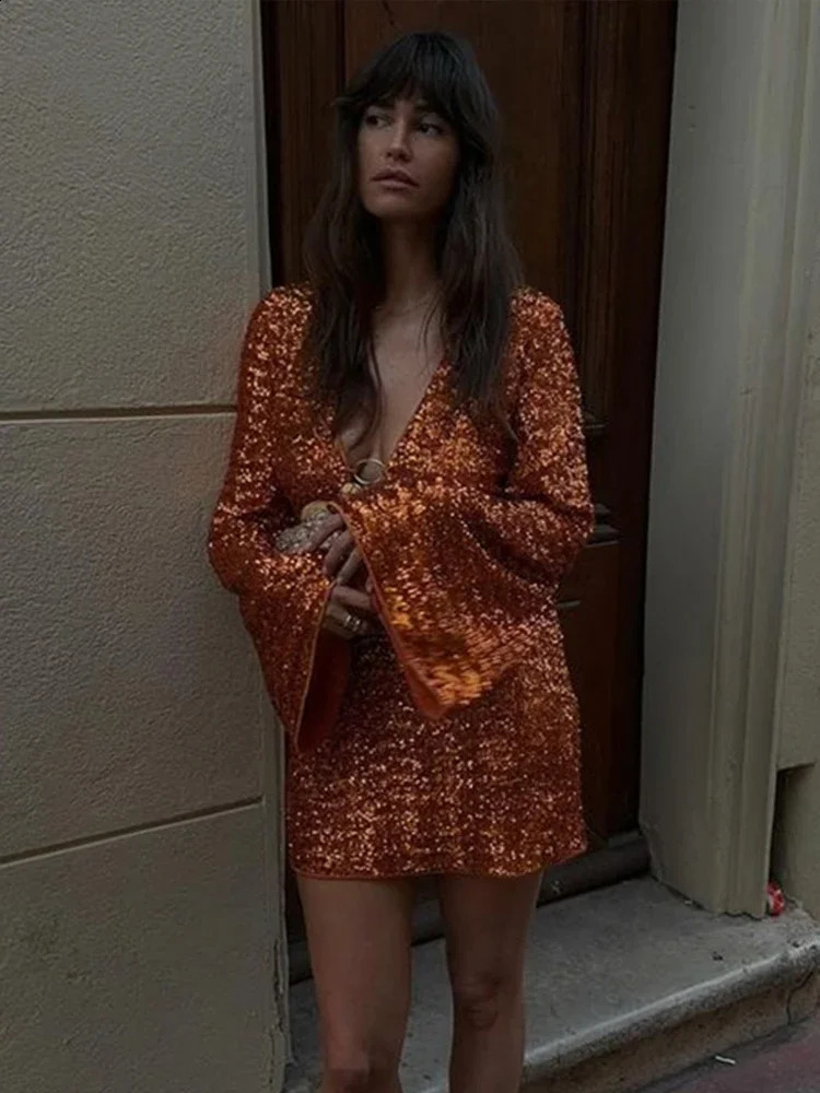 Sequins Hollow Out Mini Dress Women Sexy Deep V-neck Long Flare Sleeve Female Dresses 2024 Summer Evening Party Lady Vestidos 240729