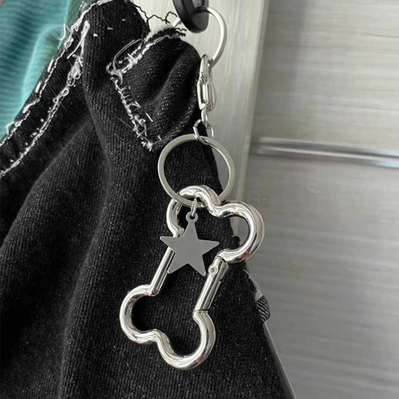 Punk Cool Bone Keychain Korean Fashion Star Bag Pendant Accessorys Goth Jewelry Grunge Keychains CuteL240729