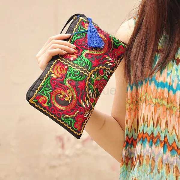 Women Floral Embroidered Boho Wristlet Girls Evening Clutch Bags Handbags Handmade Beach Bag With LanyardXJ240729