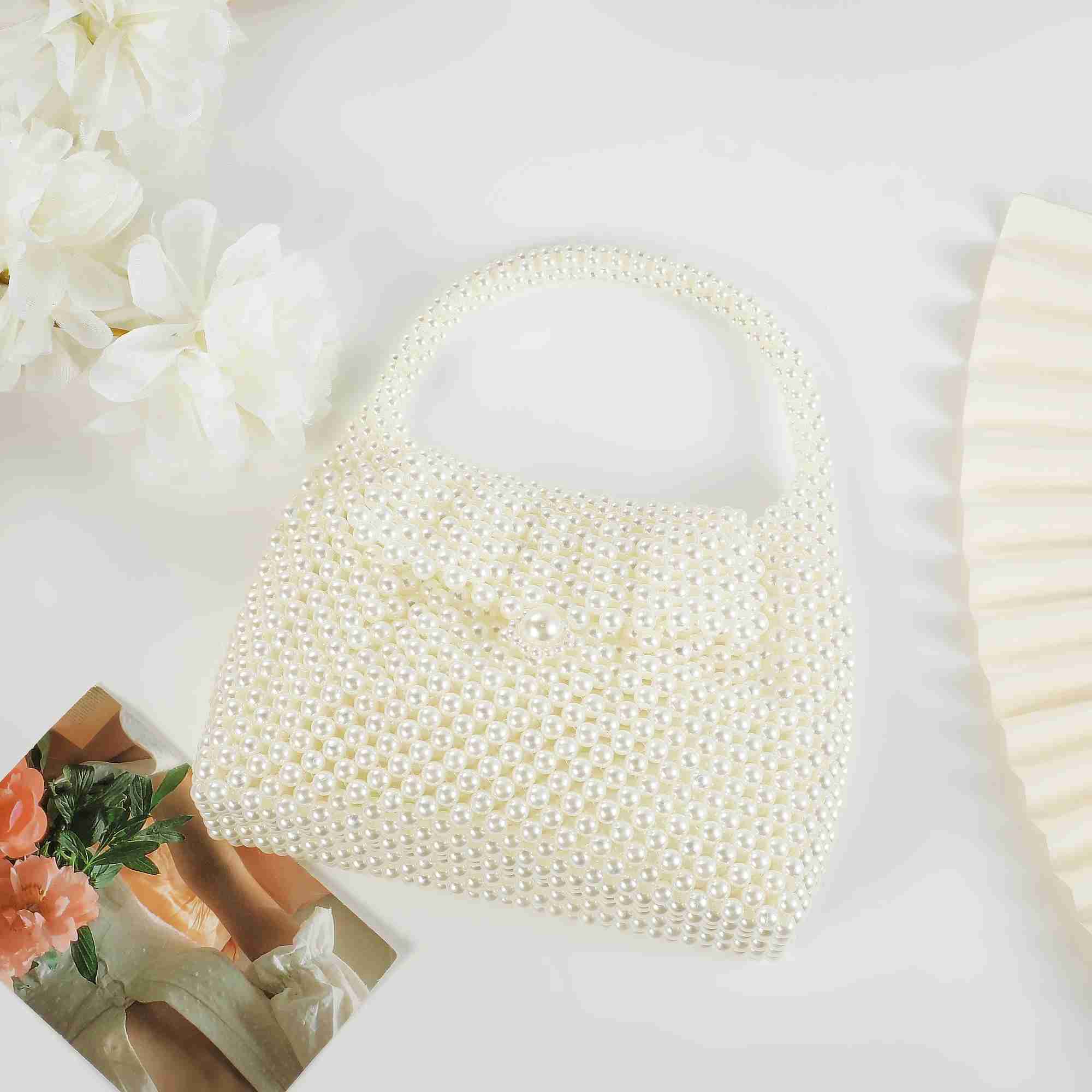 Beautifully woven shell pearl purse stylish purse handmade beaded purse lady travel handbag wedding party dinner bagXJ240729