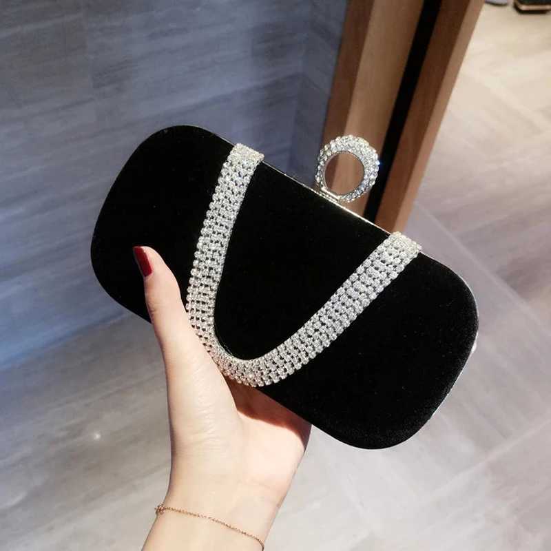 Luxury Women Evening Bags Diamond luxury Clutch bag Party Diamonds Lady black Red Chain Shoulder bag Handbags for PurseXJ240729