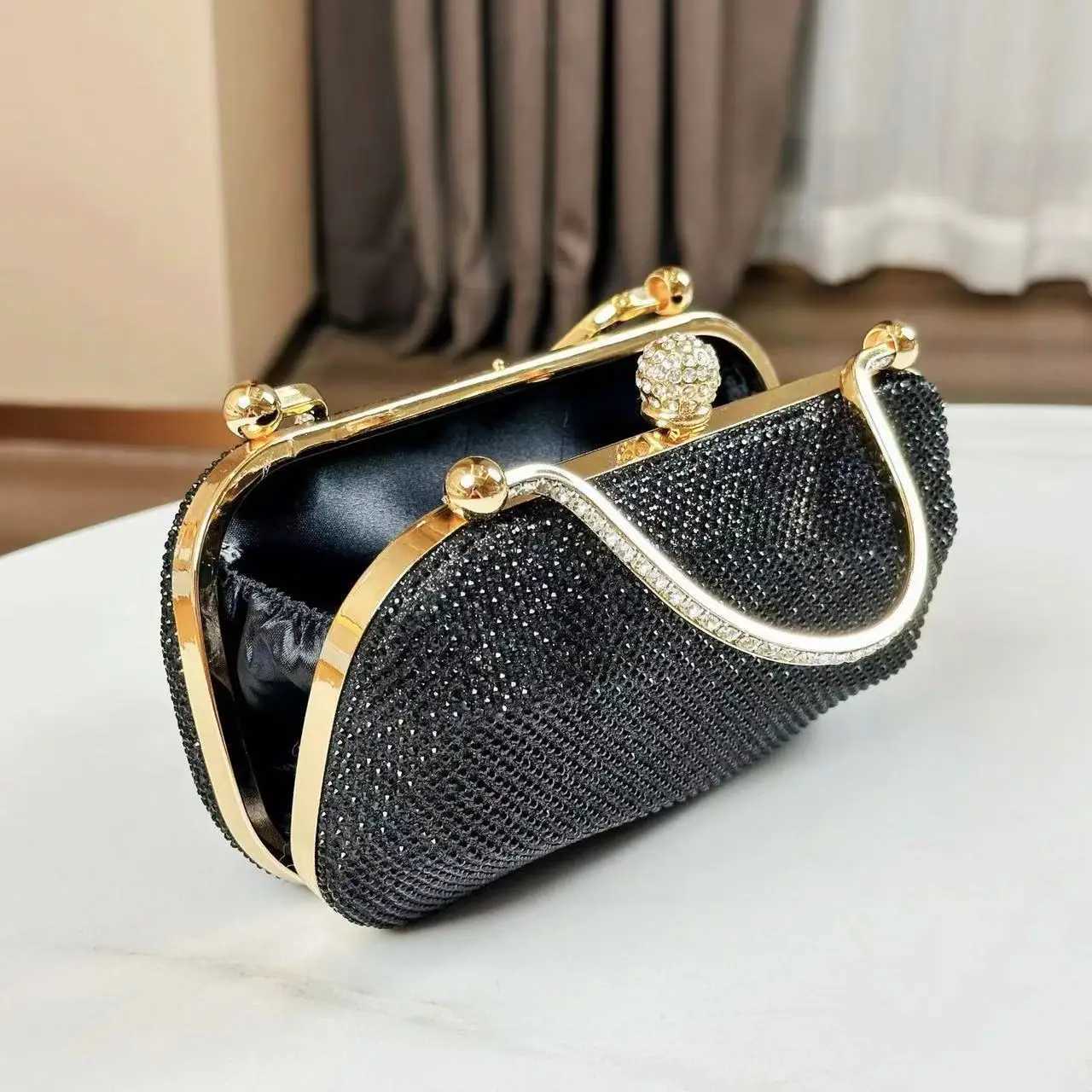 Womens Diamond Handbag Glitter Luxury Gorgeous Gold sparkling Crystal Handbag Club Party Dance Wedding Clutch bagXJ240729