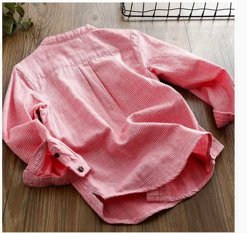 A fashionable and comfortable linen shirt for boysW240729