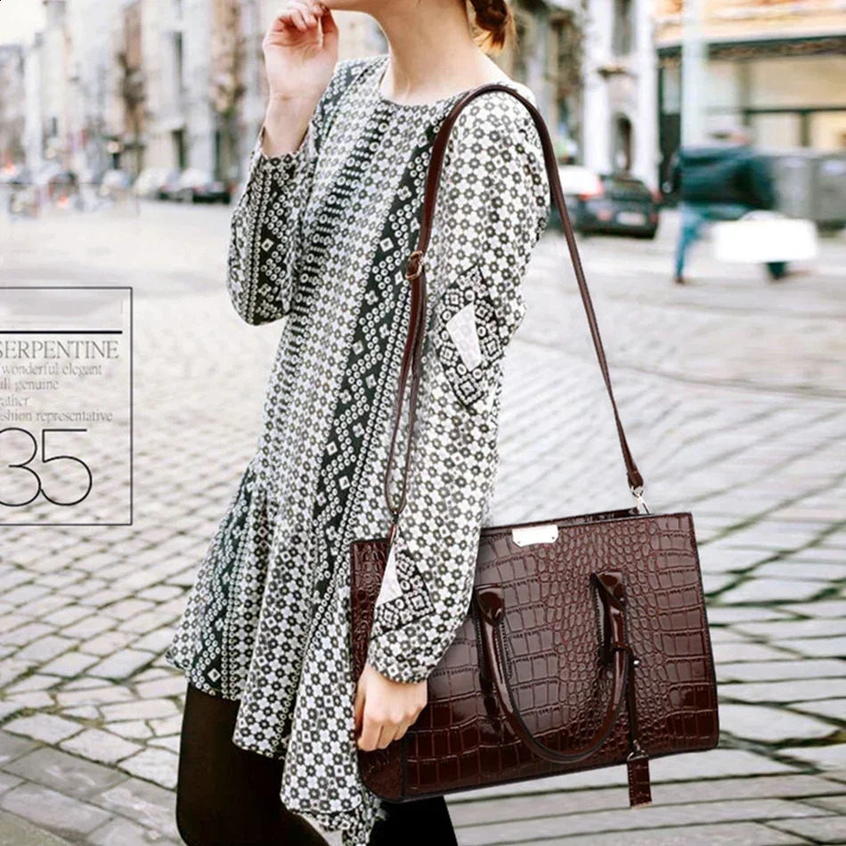 print womens handbags and wallets casual handbags top handbag large capacity patented leather cross body bag 240904