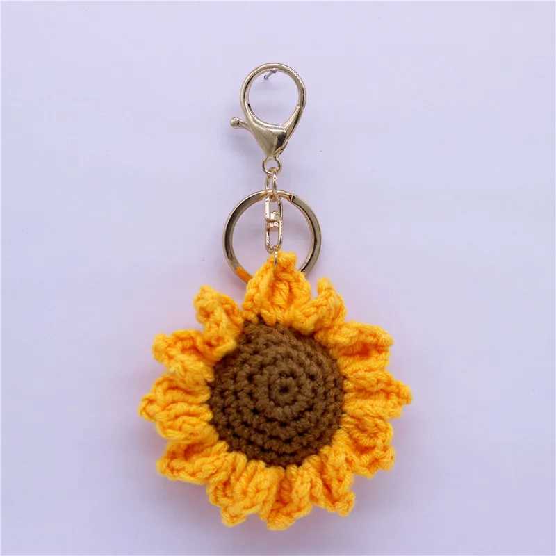 Creative Handmade Knitted Sunflower Keychain Keyring For Women Girl Cute Crocheted Flower Pendant Car Key Ring Handbag Gifts NewL240729