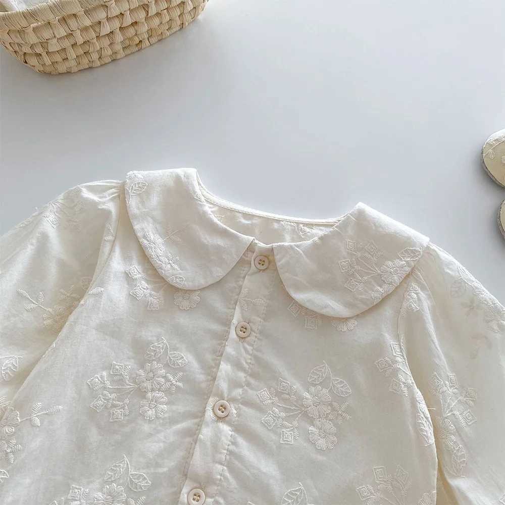 Preschool girl shirt Peter Pan collar flower autumn childrens clothing long sleeved topW240729