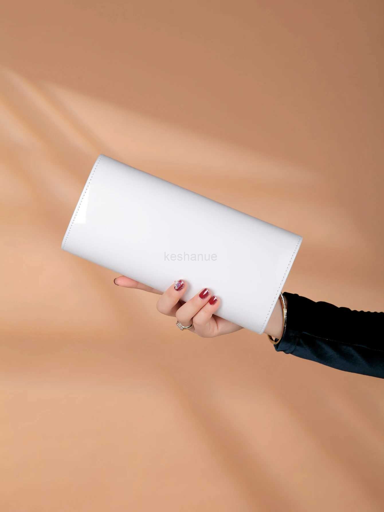 Stylish Metal Spliced Evening Bag Womens Clutch Patent Leather Envelope Wallet Suitable for Wedding Party Gift TravelXJ240729