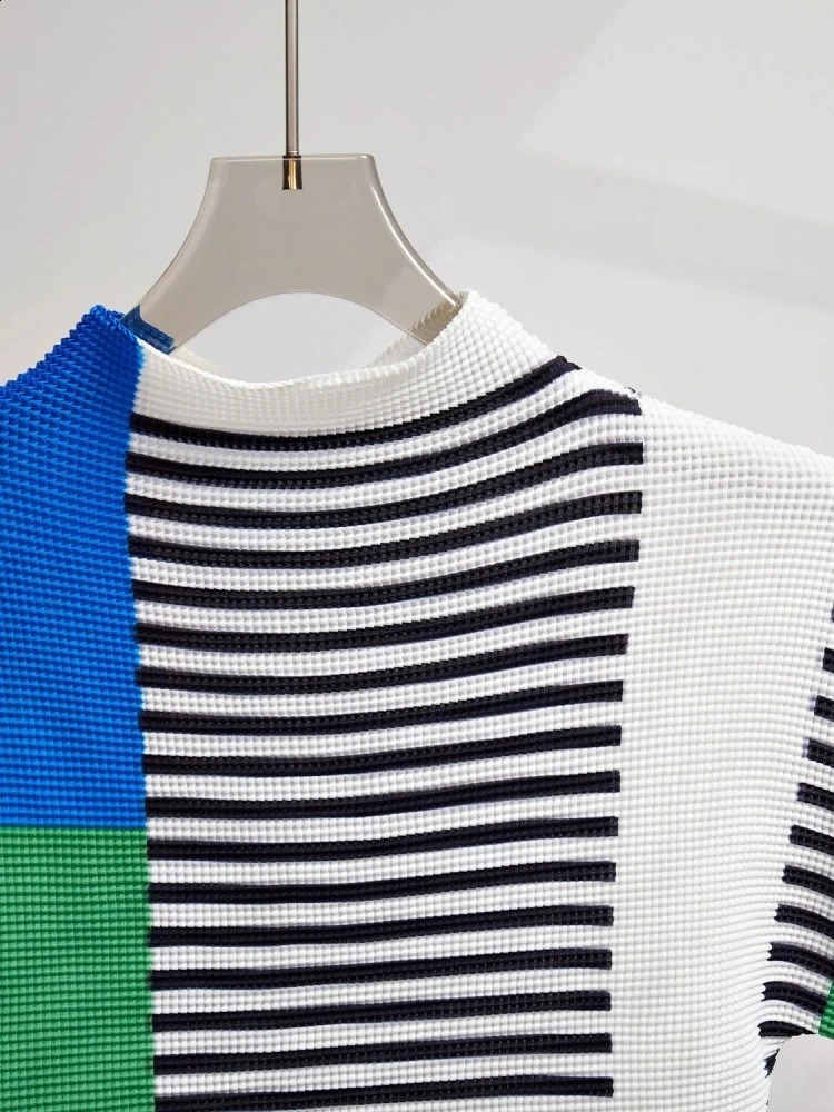 Contrast Color Jacquard Striped Pleated 2 Pieces Set Womens Long Sleeve Stretch TShirt Top Elastic Waist Miyake Skirt Suit 240729