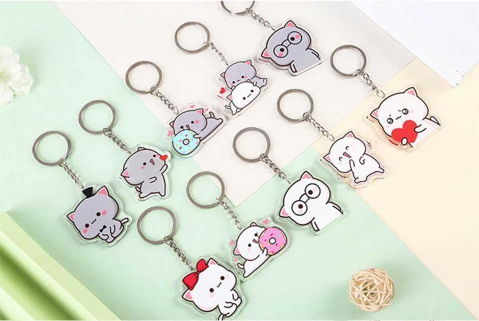Mitao Cat Anime Keychain Net Red Cute Couple Peach Schoolbag Ornaments Surrounding Stand Pendant Charm Keyring GiftL240729