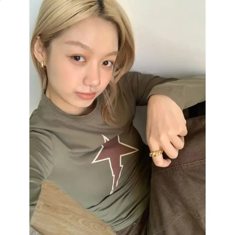 Long Sleeve Graphic Star Printed TShirt Camo Green T Shirt Women Elegant Fall sexy grunge gothic harajuku aesthetic y2k clothes 240729
