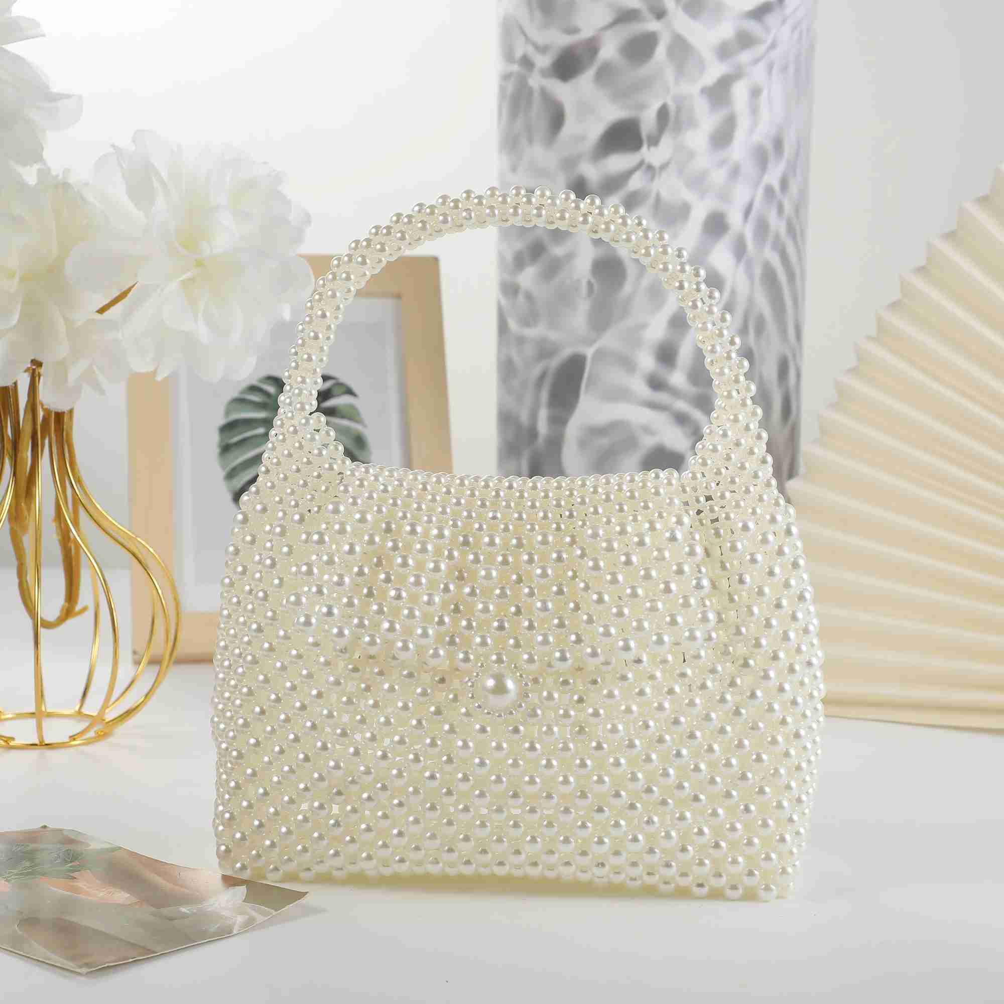 Beautifully woven shell pearl purse stylish purse handmade beaded purse lady travel handbag wedding party dinner bagXJ240729