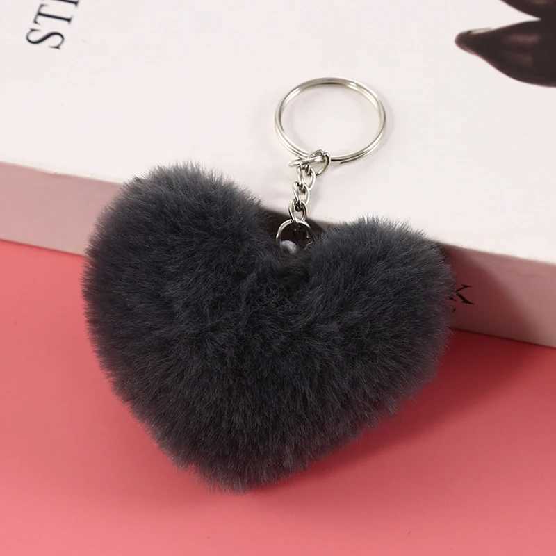 8CM Fluffy pompom Keychain Gifts for Women Soft Heart Shape Pompon Fake Rabbit Key Chain Ball Car Bag Accessories Key RingL240729