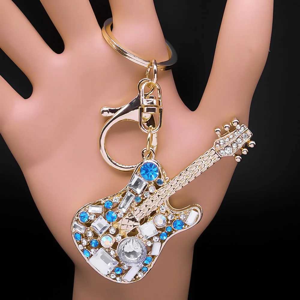 Attractive Musical Instrument Guitar Rhinestone Keyring Holder Hip Hop Music Purse Bag for Car Keychains Decorative Gift JewelryL240729