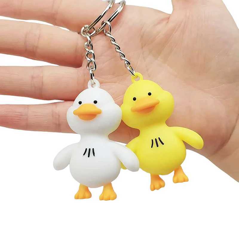 1 PC Resin Yellow Duck Keychain Key Ring For Women Gift Unique Funny Creative Colorful Simulation Animal Bag Car KeychainL240729