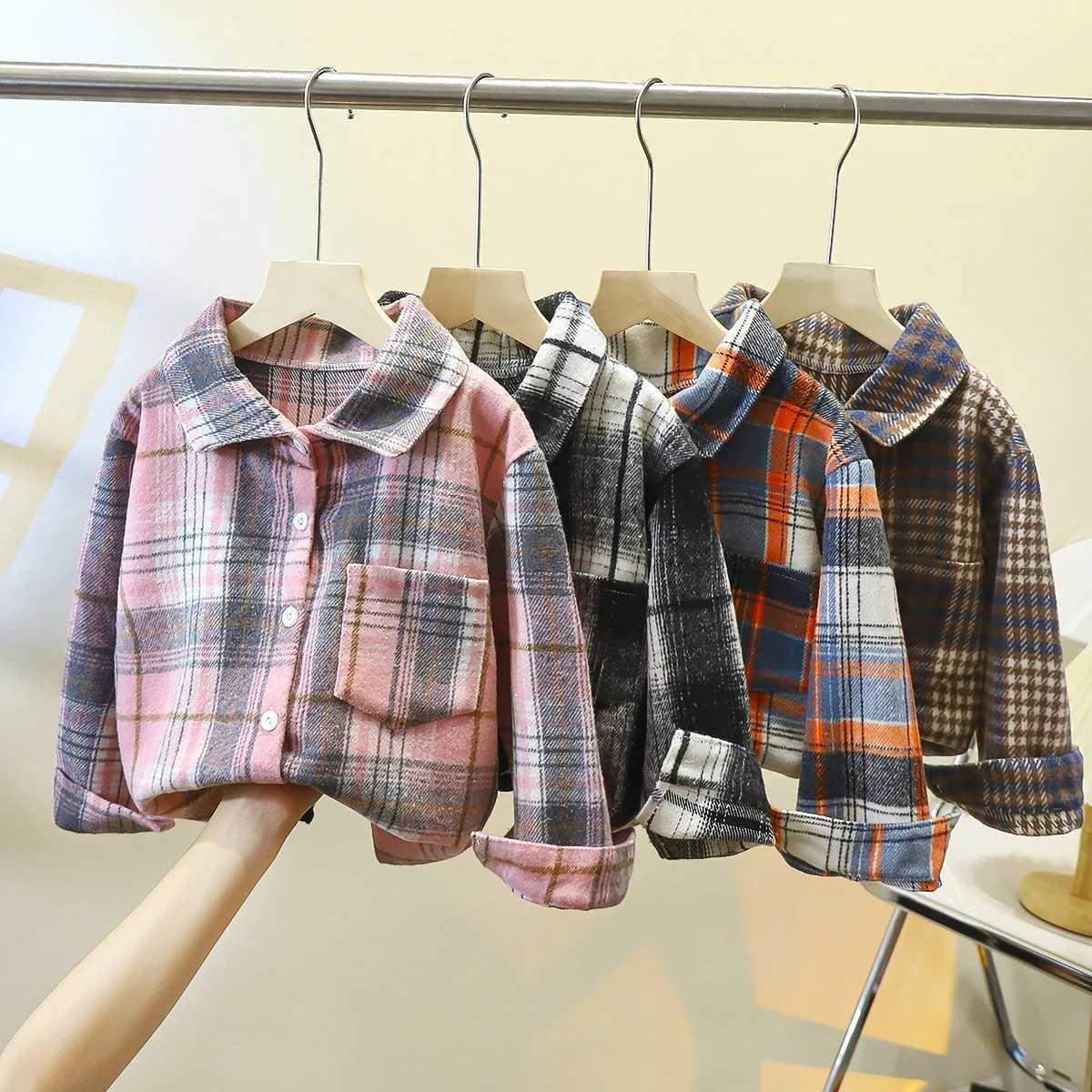 Baby cotton plain shirt jacket for boys and girls casual shirt jacket for children autumn long sleeved buttoned open top jacket for childrenW240729