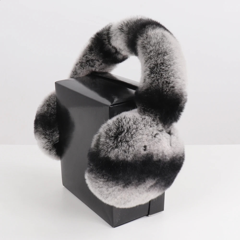 Real Fur Earmuffs Winter Russian Women Warm Genuine Rex Rabbit Fur Earmuff Fashion Lovely Natural Fur Earflaps Wholesale Retail 240724