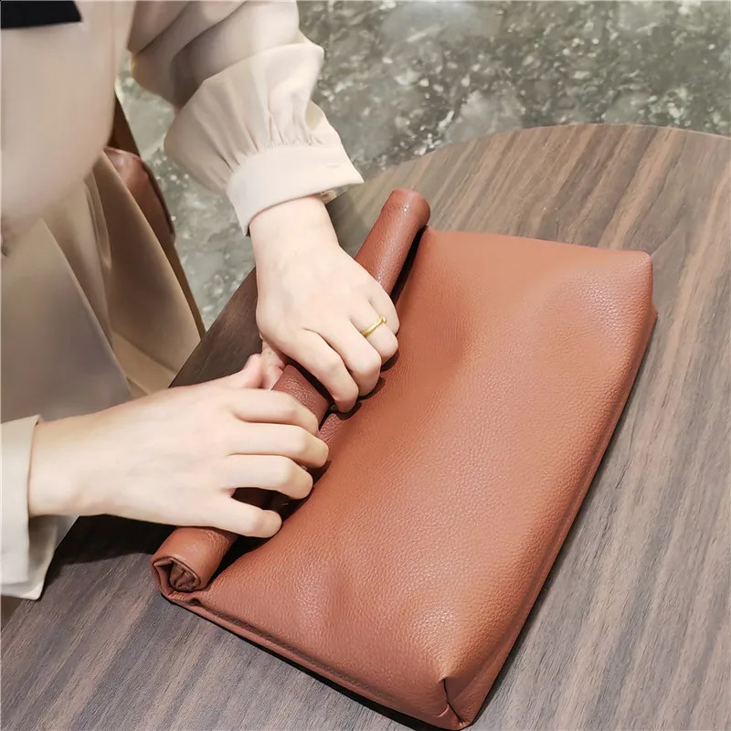 Personality lazy casual Women Clutches soft PU leather Lady evening bags Trend party girl Envelope Bag Phone Laptop Bags 240729