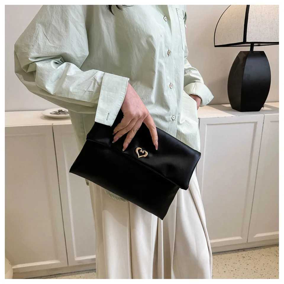 Fashion Trend Women Clutch PU Leather Heart Decoration Evelope Bag Wristlet Bags Female Casual Small Handbags Day Pouch PurseXJ240729