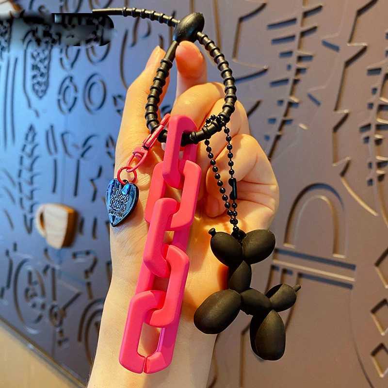 INS Punk Cute Balloon Dog Resin Key Chain Cartoon PU Black Heart Chains Keyring Car Bag Phone Pendant Keychain for Women CoupleL240729