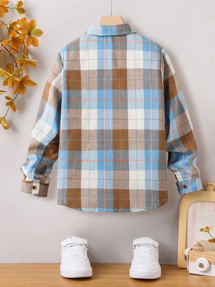 Mens plain weave shirt long sleeved button up top spring and autumn outerwear jacketW240729