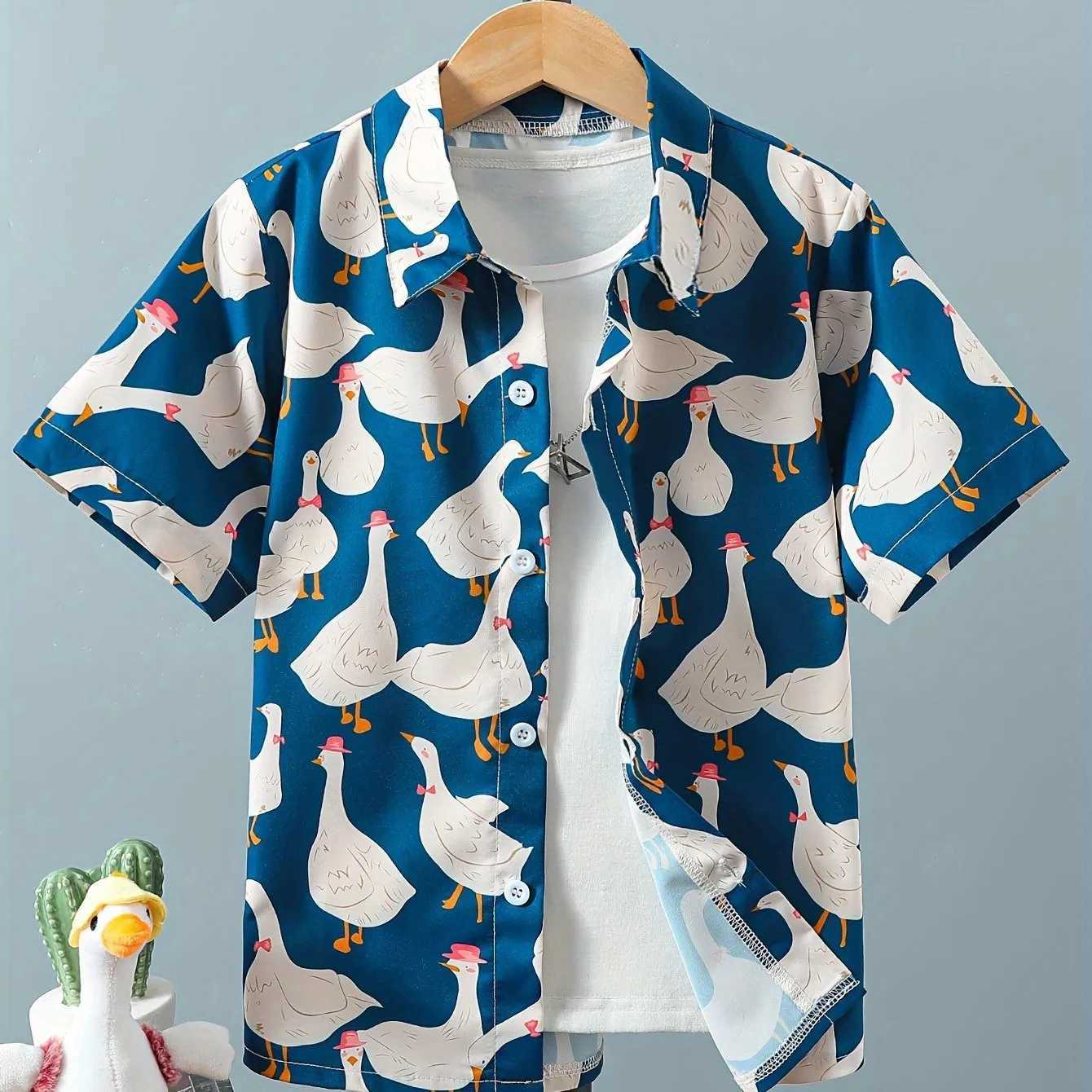 Boys fashionable shirt breathable and durable childrens casual short sleeved tropical pattern front button summer beach topW240729