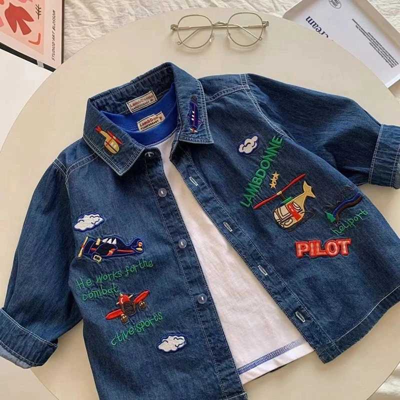 Fashion boy denim shirt cartoon embroidery childrens long sleeved jacket childrens loose casual denim jacketW240729