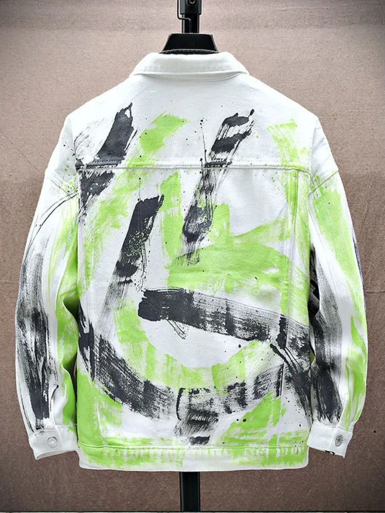Cowboy Hip Hop Chic Letters Printed Jeans Jacket Men Casual Streetwear Short Style Loose Denim Jacket Coat Men Spring Jacket 240729