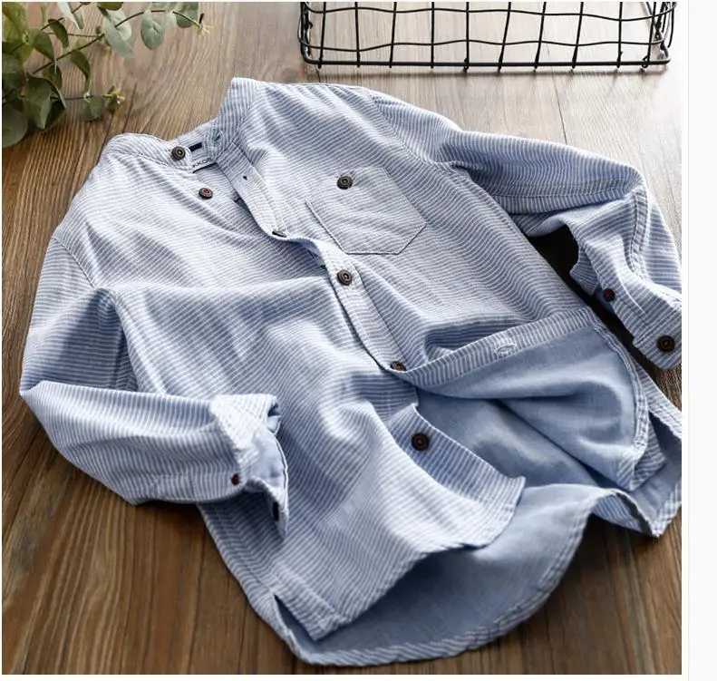 A fashionable and comfortable linen shirt for boysW240729