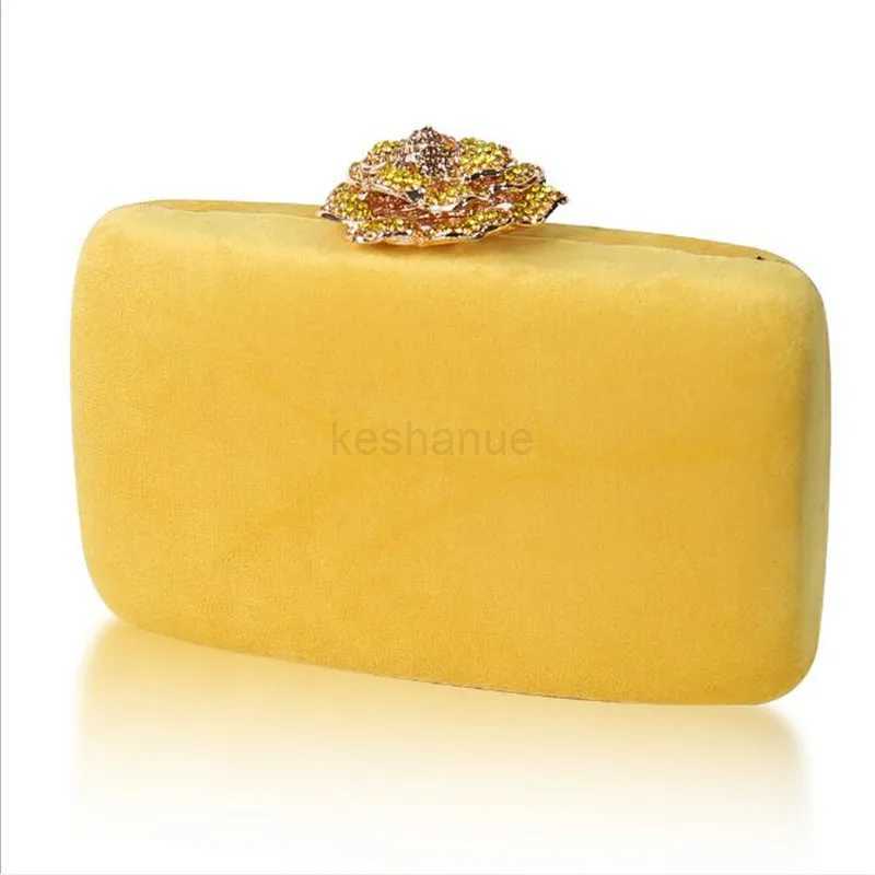 2023 Velvet Clutch Bag Diamond Flower Lock Elegant Evening Bag Luxury Designer Purse Wedding Chain Clutch Drop ShippingXJ240729