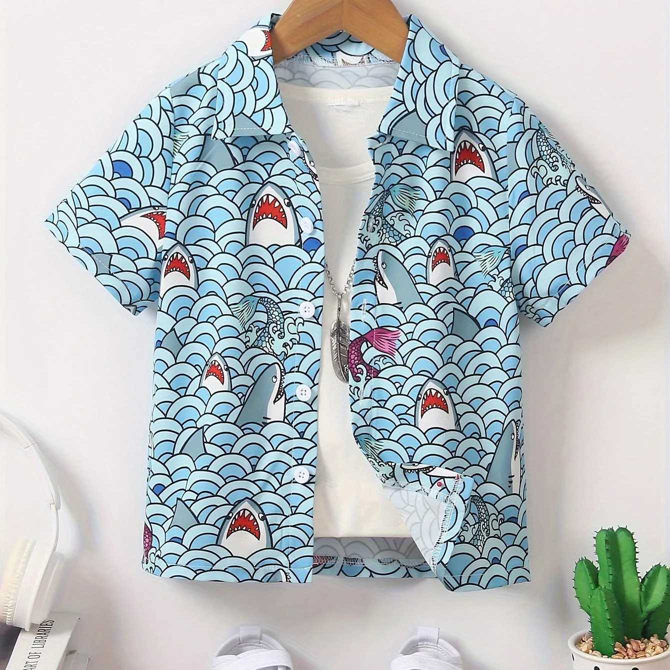 Boys fashionable shirt breathable and durable childrens casual short sleeved tropical pattern front button summer beach topW240729