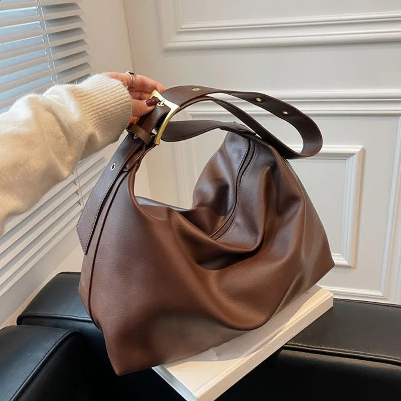 Womens leather tote bag with large capacity simple and versatile commuting bag fashionable and casual one shoulder crossbody 240729
