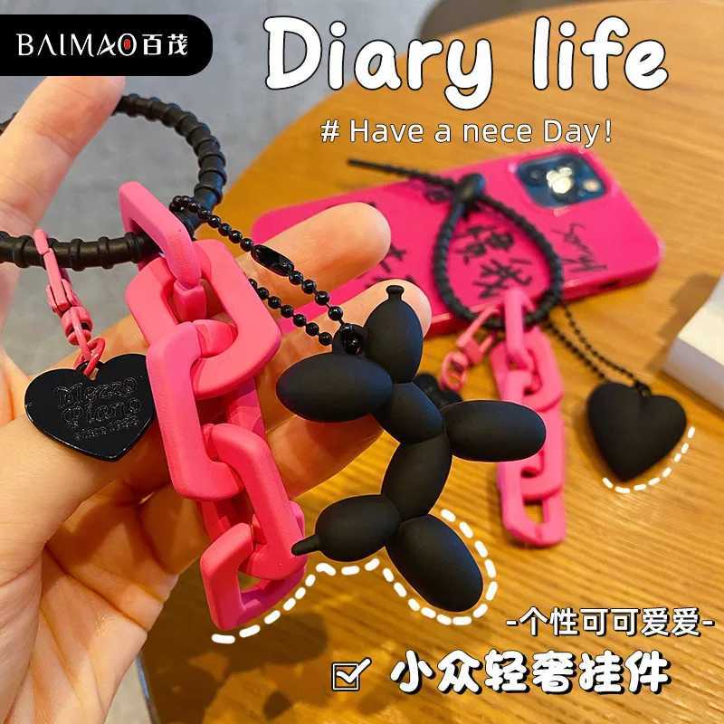 INS Punk Cute Balloon Dog Resin Key Chain Cartoon PU Black Heart Chains Keyring Car Bag Phone Pendant Keychain for Women CoupleL240729