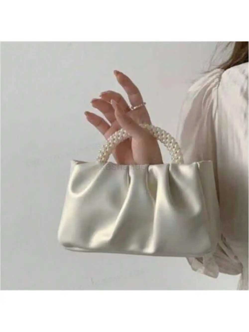 Fashion clutch bag Pearl Decoration Womens Bag Shoulder Small Square Bag Trend Pleated Handbag Casual Solid Color Crossbody BagXJ240729
