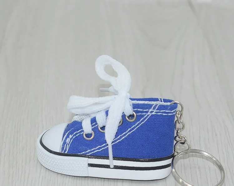 7.5CM 3D Novelty Canvas Sneaker Tennis Shoe Keychain Key Chain Pendants Party Jewelry Car Simulation Keyring for Men And WomenL240729