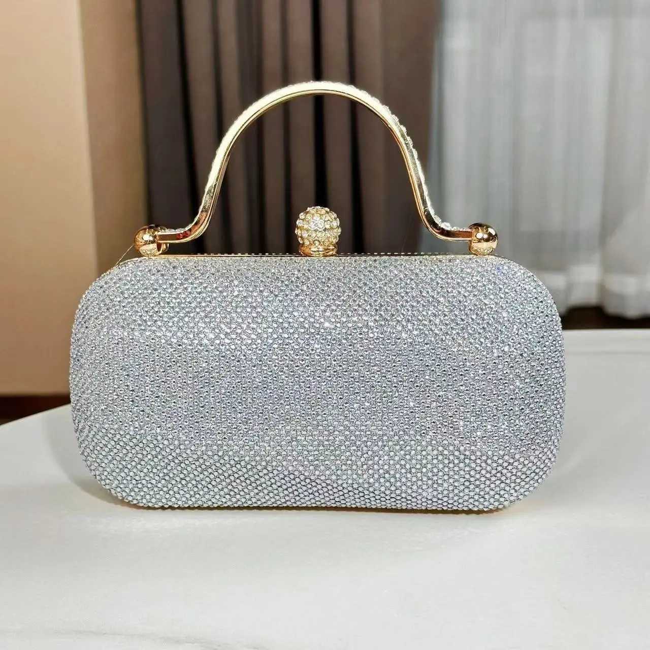 Womens Diamond Handbag Glitter Luxury Gorgeous Gold sparkling Crystal Handbag Club Party Dance Wedding Clutch bagXJ240729