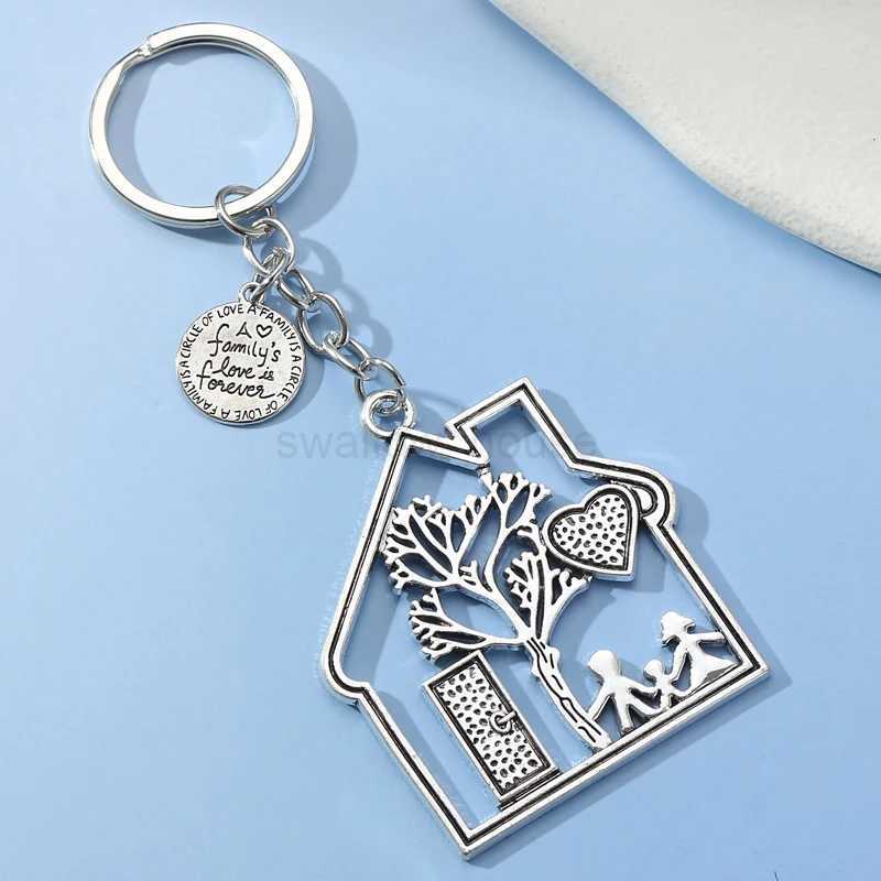 Family Keychain Dad Mom Child Love House Key Ring Kinship Key Chains For Women Men Handbag Accessorie Handmade Jewelry GiftsL240729