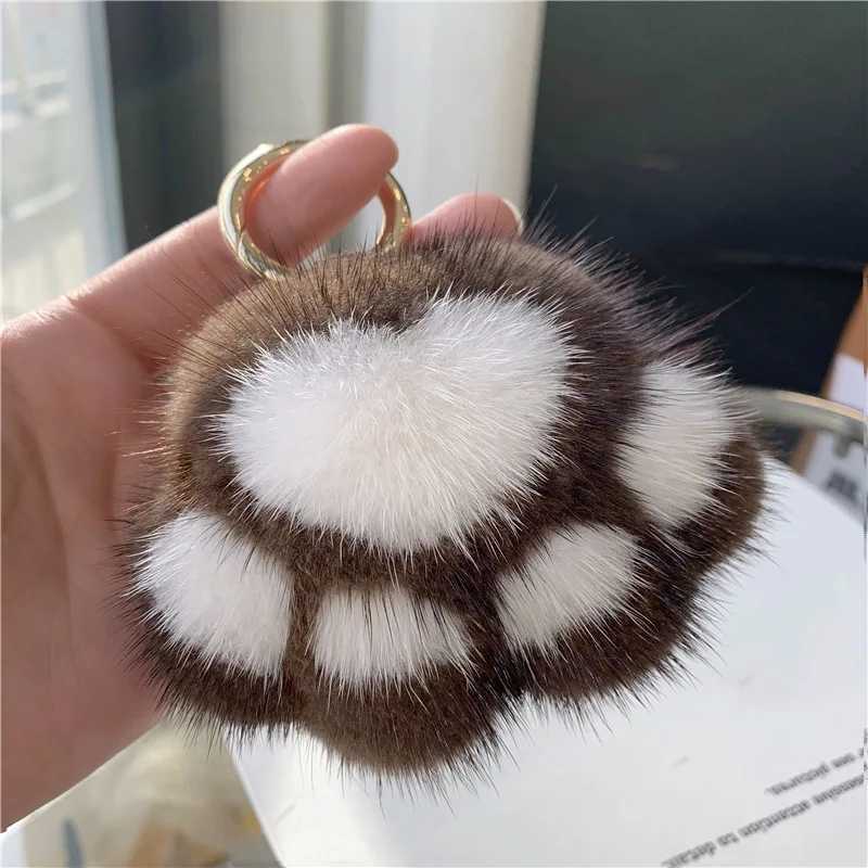 Pendant Keyrings Gift Plush Cute Cat Claw Real Mink Fur Keychain Women Bag Ornaments Small Paw Toy Soft Pom Ball Car KeyL240729