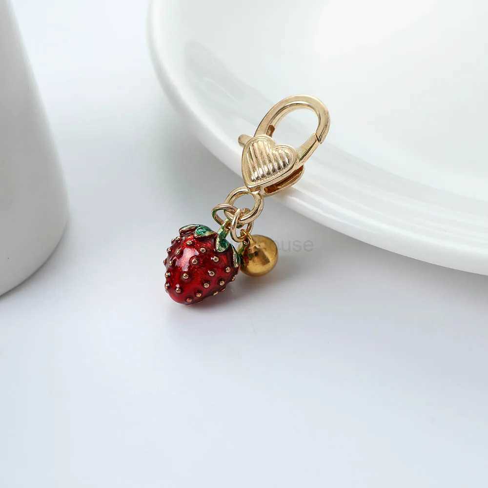 lovely Strawberry Cellphone Strap Colorful Phone Chain Handmade Keyring Phones Lanyard Pendant Keychains for Wallet giftsL240729