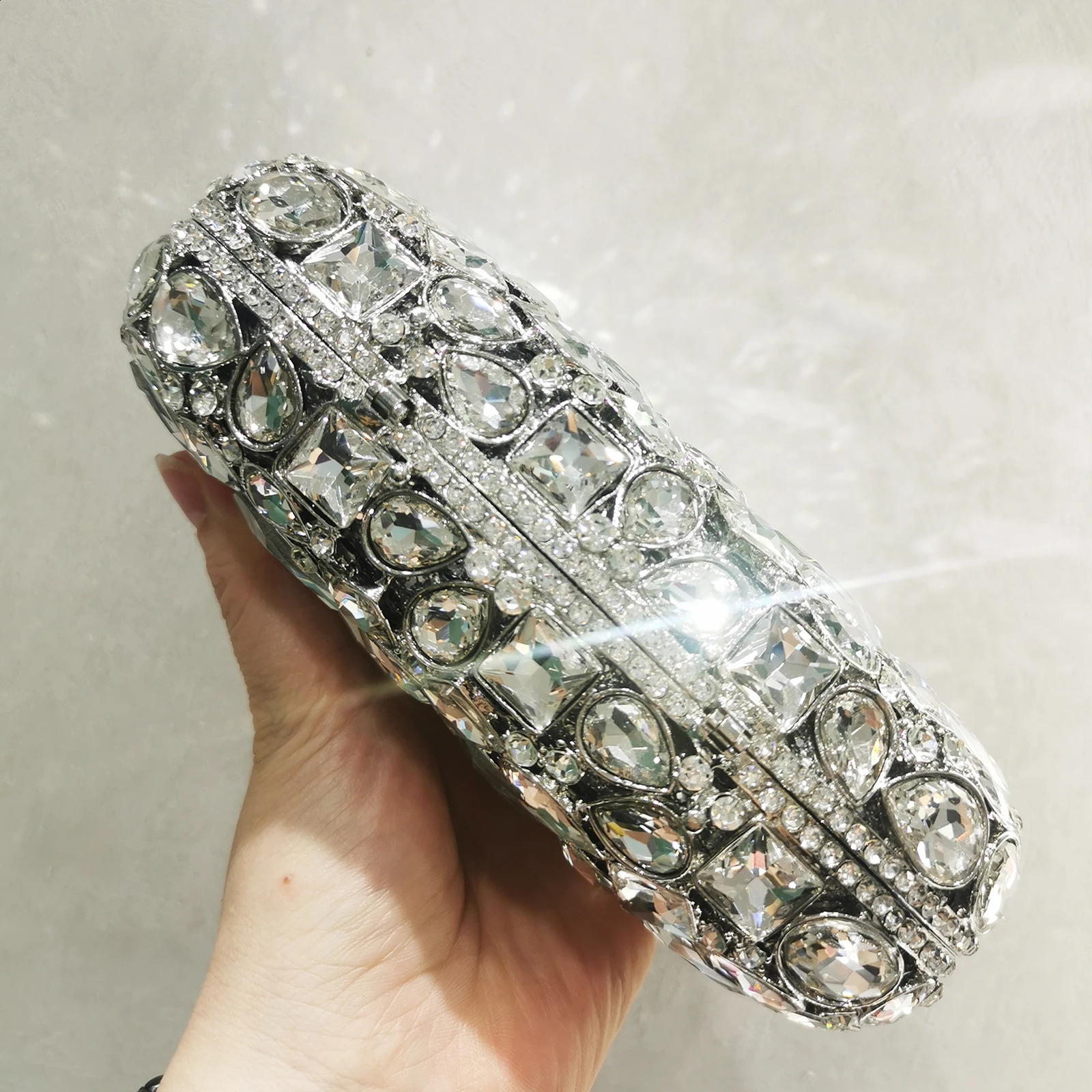 WHTUOHENLarge Sier Stones Wedding Dress Purses Women Bridal Crystal Handbags Rhie Party Prom Evening Clutches Minaudiere 240729 fdc8