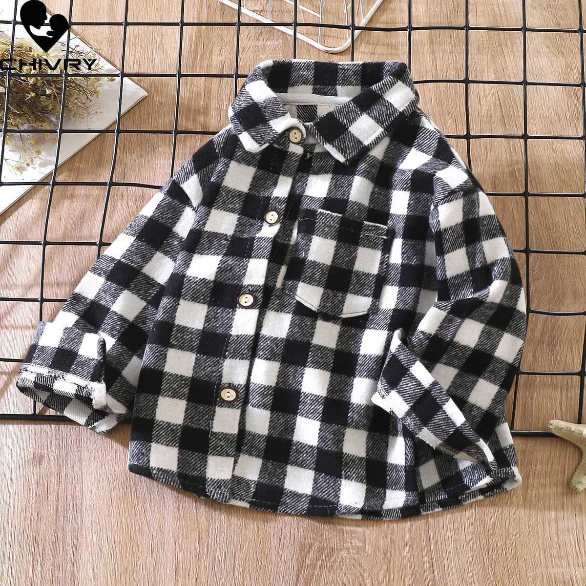 Boys classic checkered striped shirt jacket new 2024 spring/summer retro childrens long sleeved lapel casual shirt top childrens clothingW240729