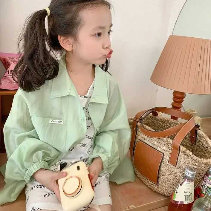 Girls shirts and sun protection clothing 2023 summer new Western style childrens thin coat thin long sleeved shirtW240729