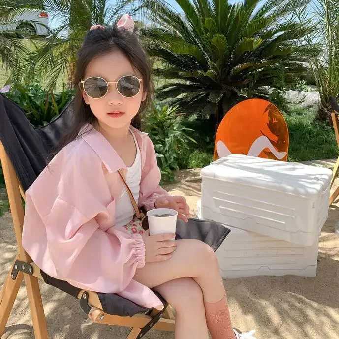 Girls shirts and sun protection clothing 2023 summer new Western style childrens thin coat thin long sleeved shirtW240729