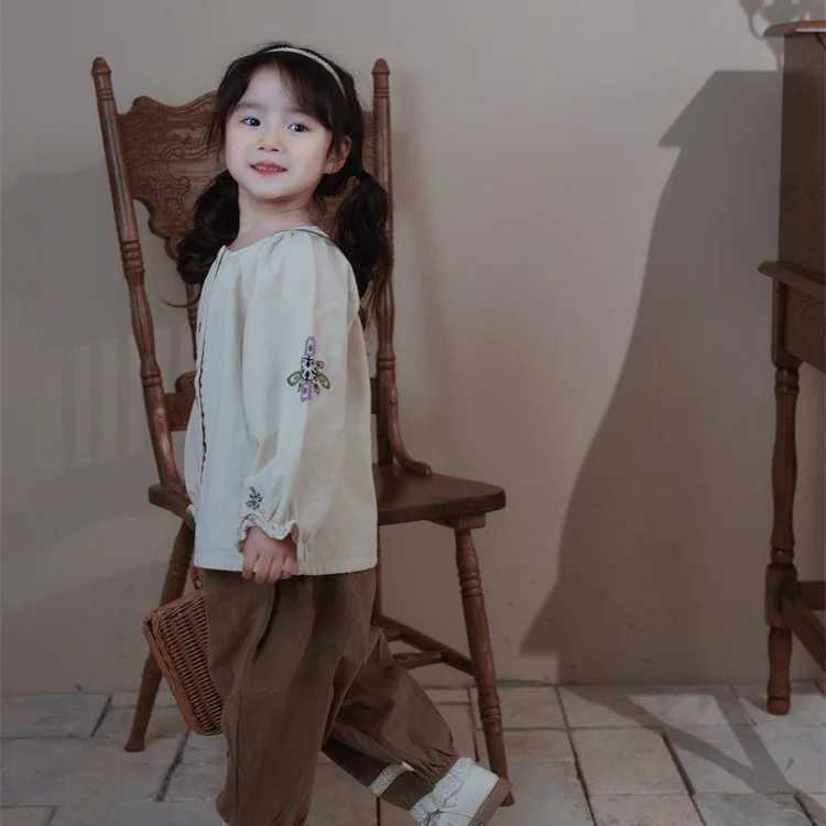 Girls Shirt 2024 Summer New Childrens Clothing Korean Style Foreign Style Embroidered Shirt Girl Baby Casual Simple CompetitionW240729