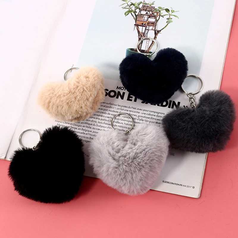 8CM Fluffy pompom Keychain Gifts for Women Soft Heart Shape Pompon Fake Rabbit Key Chain Ball Car Bag Accessories Key RingL240729